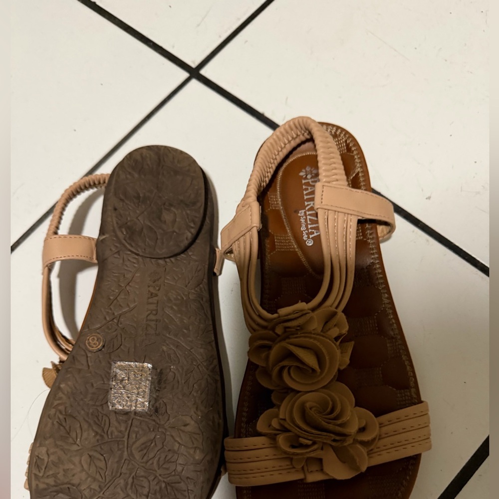 Spring Step Tan Sandals with Floral Design